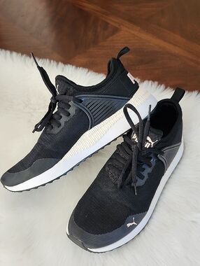 Puma Black Pink White Running Sneakers, 8